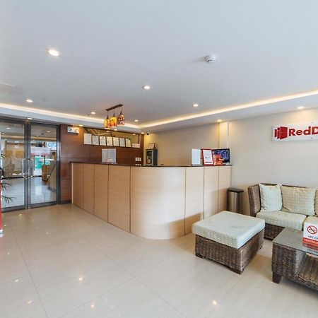 Reddoorz Near Victoria Mall ダバオ　シティ エクステリア 写真