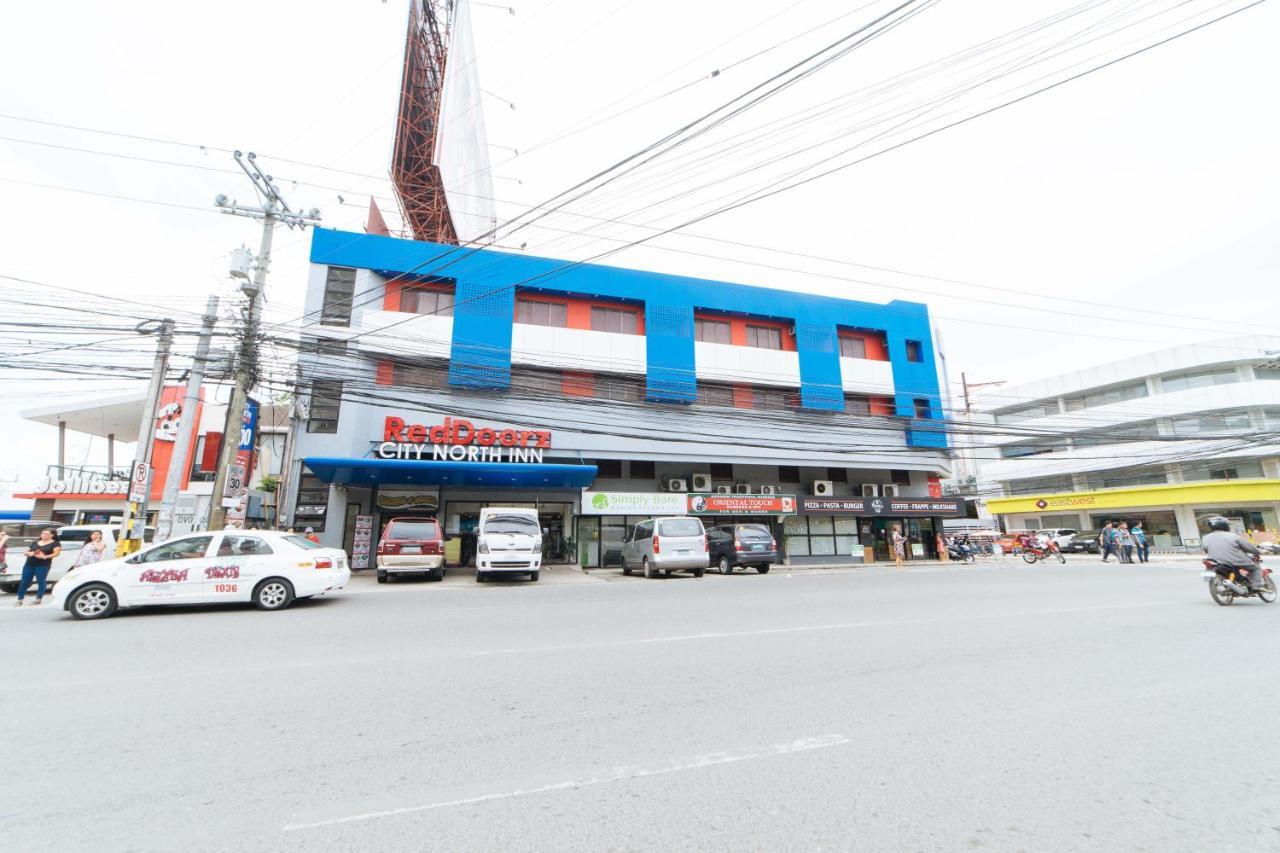 Reddoorz Near Victoria Mall ダバオ　シティ エクステリア 写真